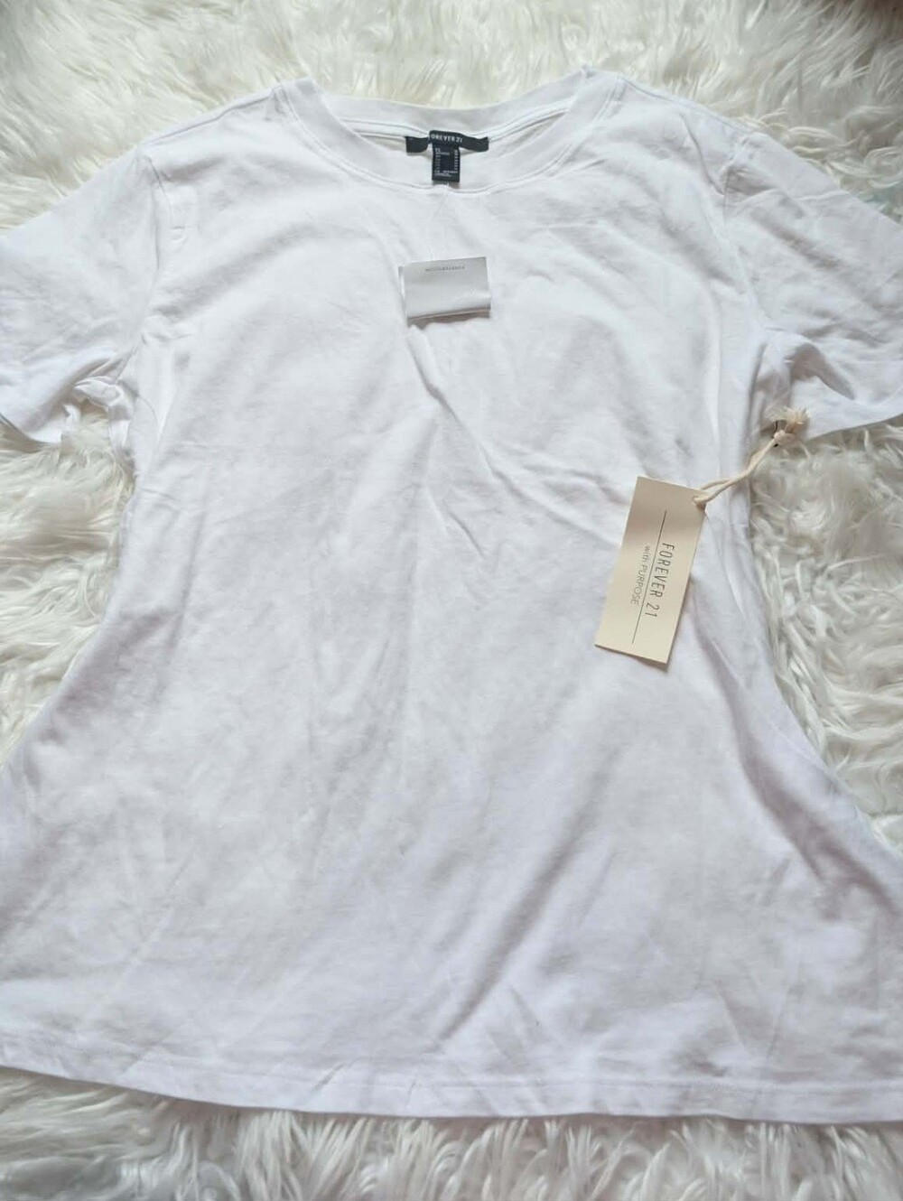 Nwt Forever 21 White Short Sleeve Crew Tee